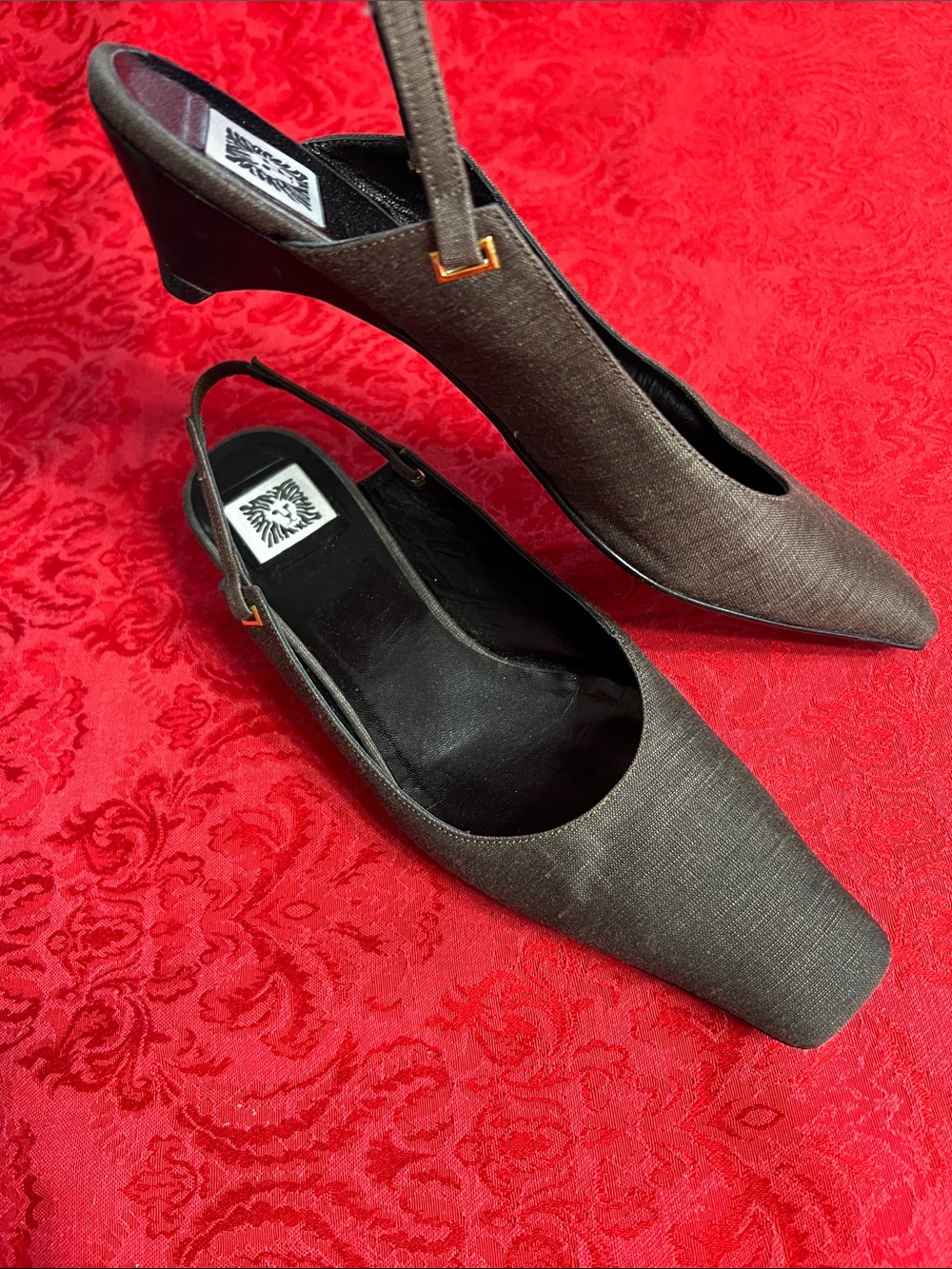 Anne Klein Women’s US 8.5 Brown Slingback Square Toe Block Heel Pumps